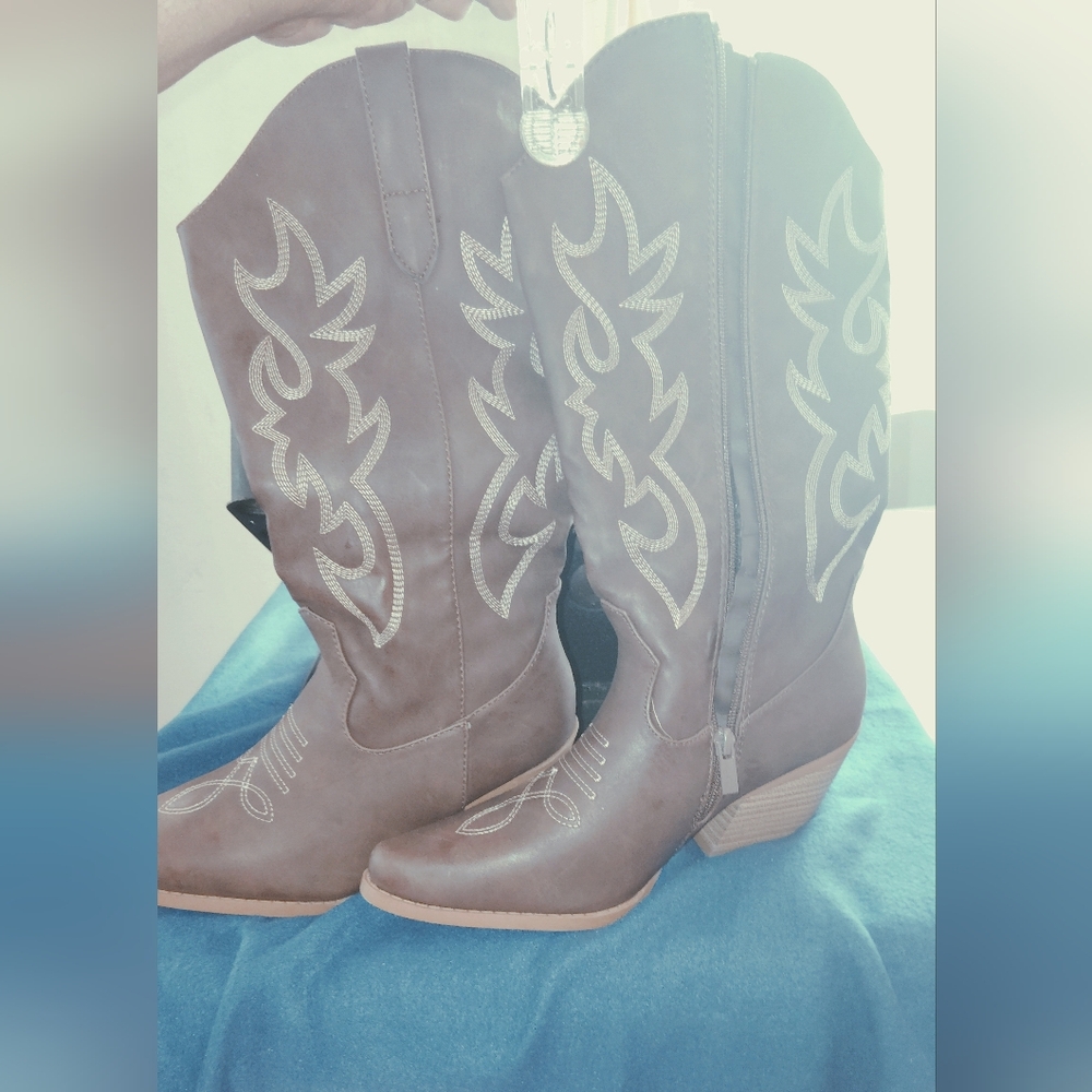 Dressy cowgirl boots